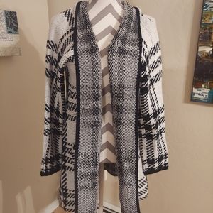 Cato Cardigan Open Front Black n White Size L